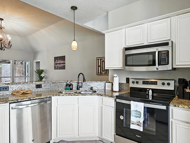 4168 Creekhollow Dr — Photo 13
