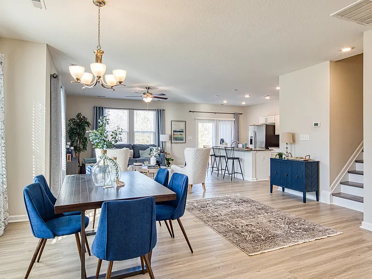 Hillpoint Preserve Townhome Apartments — Photo 30