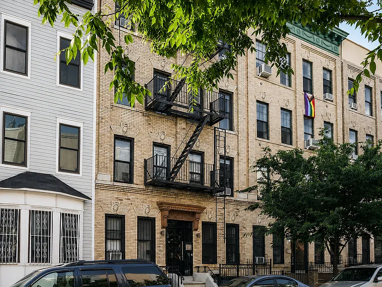 283 Troutman St #3A — Photo 12