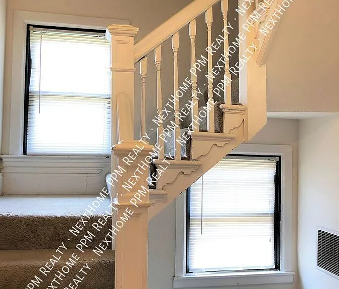 216 Oneida St #2 — Photo 5