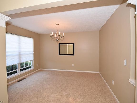 3rd image of 2146 Nettleton Ln