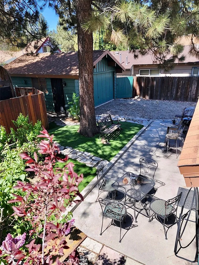 2 bed, 660 sqft, $1,800 — Photo 4