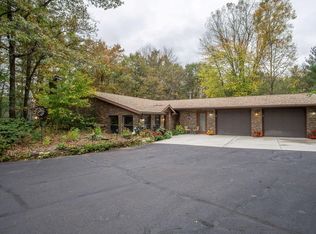 1338 Howard Dr, Eau Claire, WI 54701