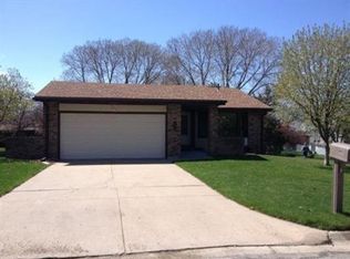2301 S 72nd St, Lincoln, NE 68506