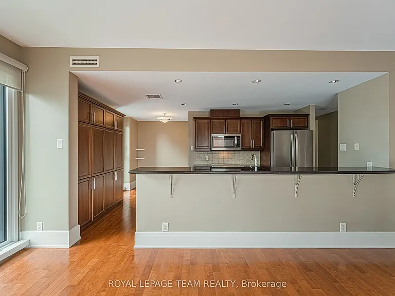 700 Sussex Dr #601 — Photo 5