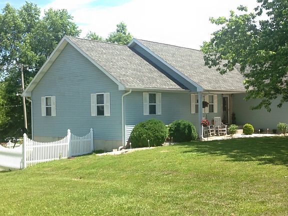 3rd image of 617 Mary Ave