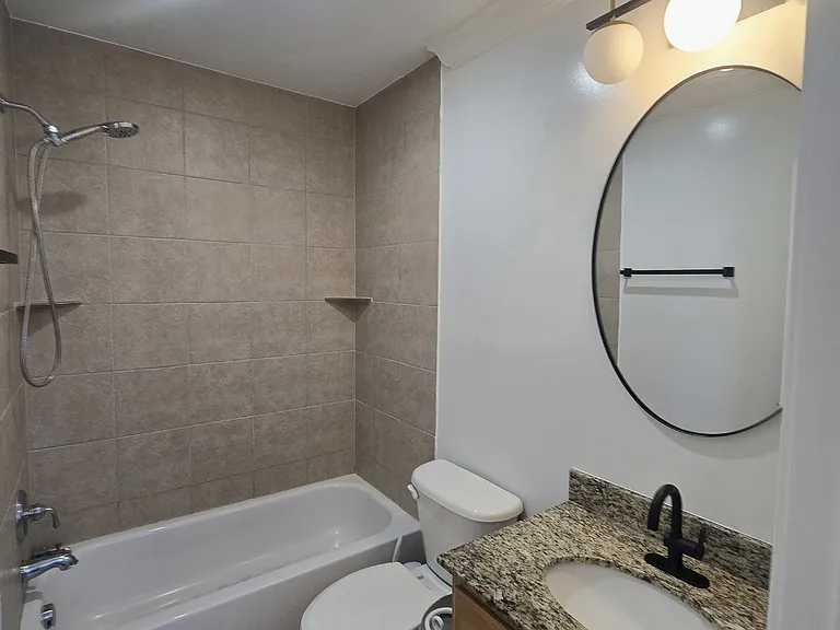 1372 Randolph St NW #102 — Photo 10