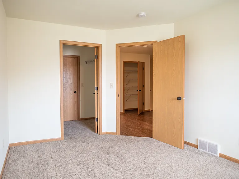 435 W Veterans St #3 — Photo 7