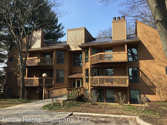 2nd image of 1304 Hillburn Ave NW