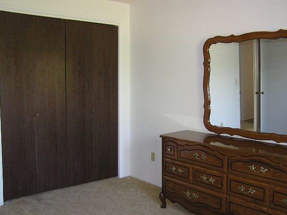 4th image of 6106 S Lee Ct