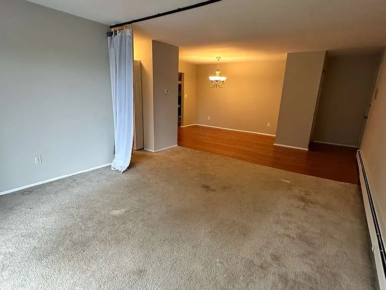 1890 Axtell Dr #5 — Photo 17