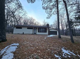 629 S Oakwood St, Hancock, WI 54943