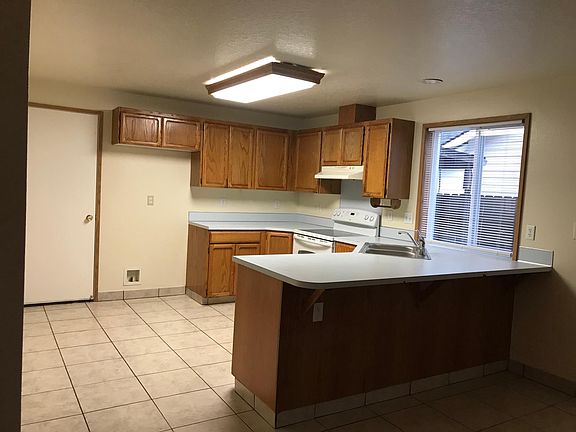 4th image of 15103 NE 50th St