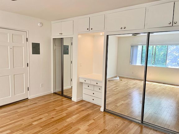 5th image of 1403 N Alta Vista Blvd APT 8