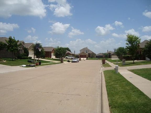 5th image of 1112 Hearthstone Dr