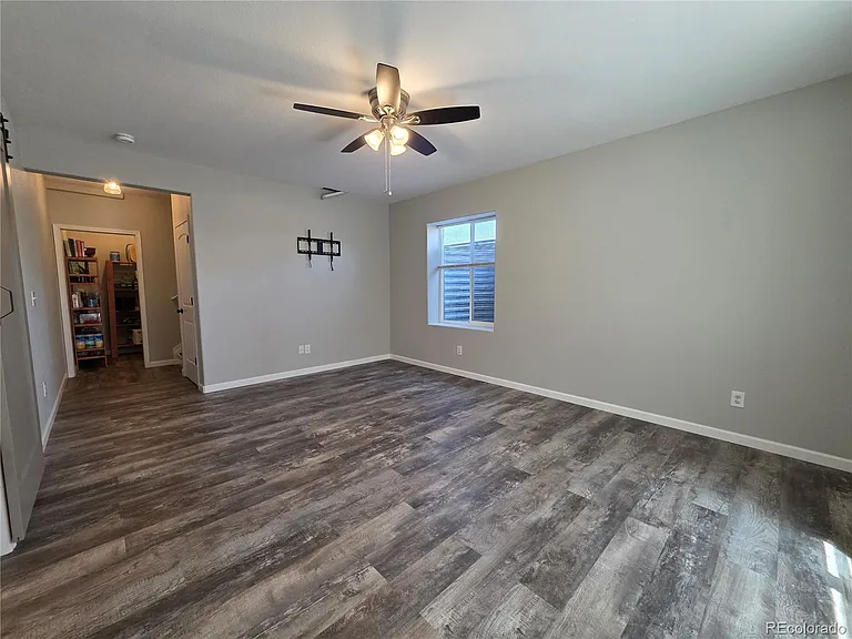 8269 Cypress Wood Dr — Photo 26