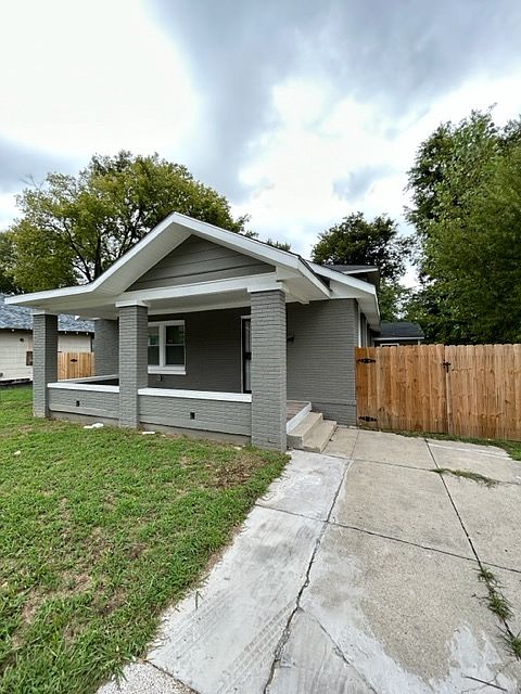 1st image of 946 Lee Ave