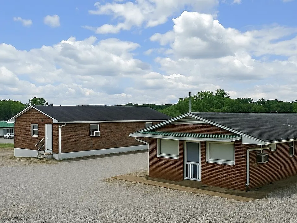 Studio Apartment Near Downtown Lewisburg MoveIn Special Available