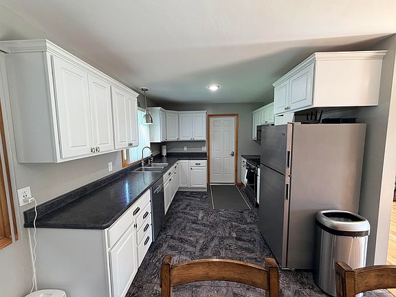5th image of 801 N Adams Ave
