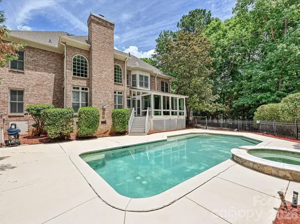 2744 W Pinewood, Chester, SC 29706