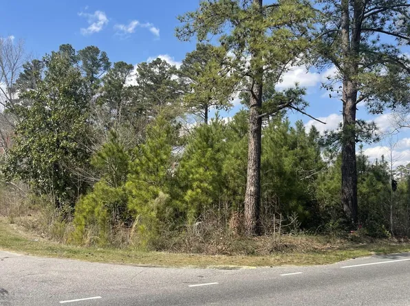 18 Clifford Road, Red Springs, NC 28377