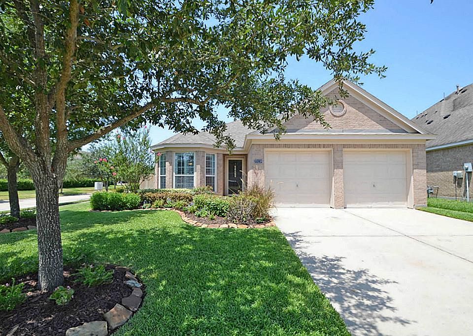 1st image of 20138 E Lakebridge Ln