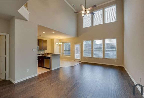 4th image of 4411 Samarth St
