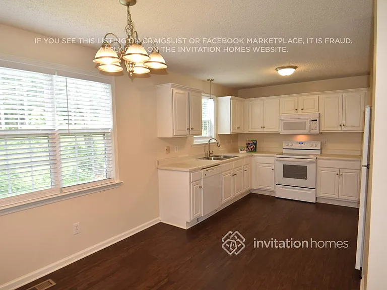 124 Rock Fish Ln — Photo 4