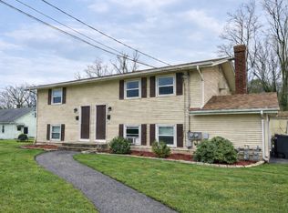 4 Katherine Dr #B, Johnston, RI 02919