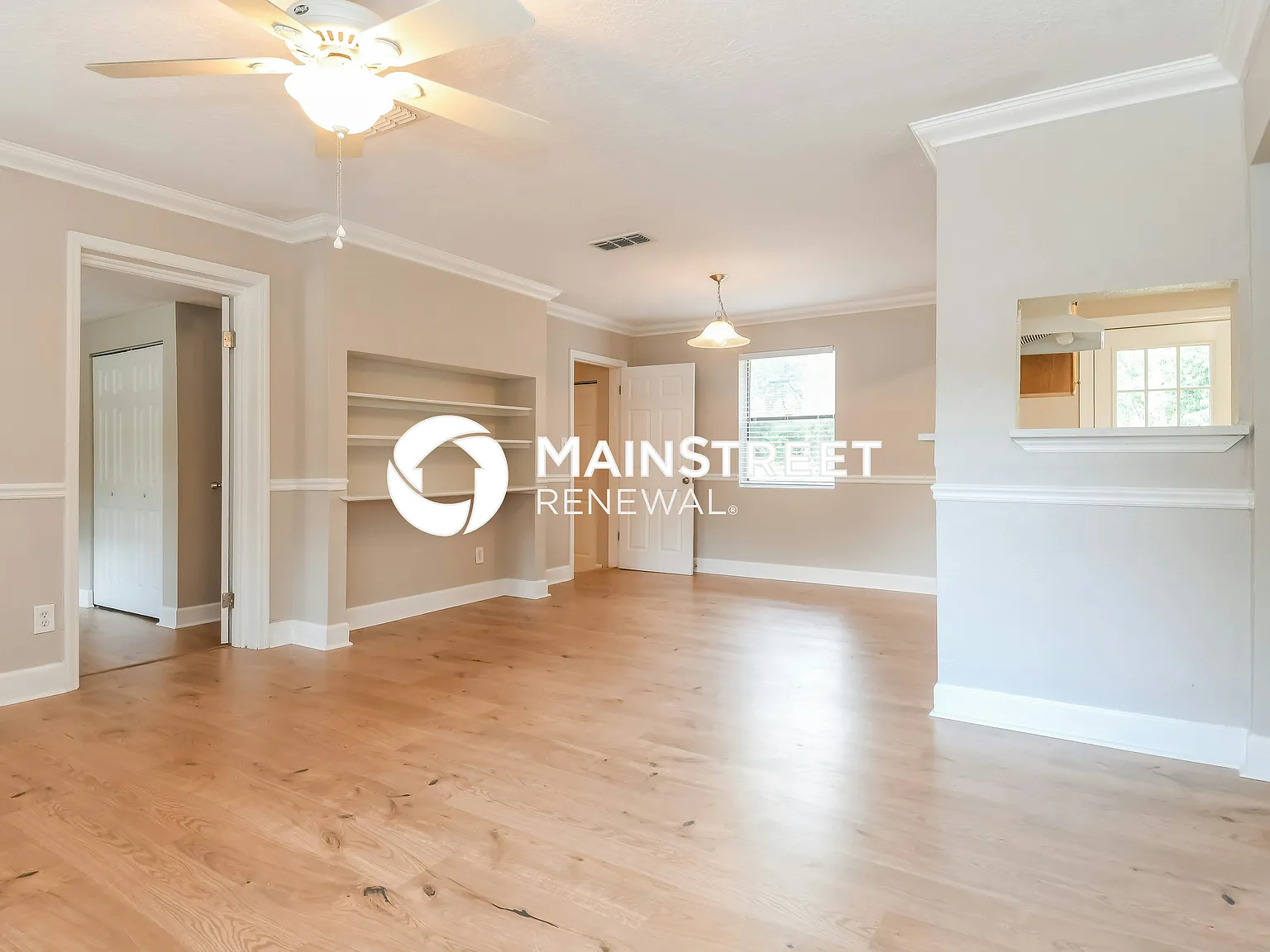 2406 Lake Lucina Dr — Photo 3
