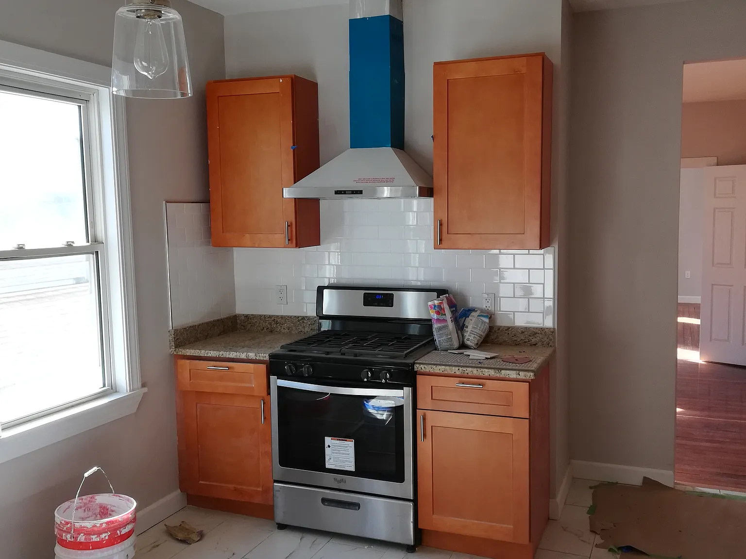 3 bed, 1300 sqft, $2,850 — Photo 4