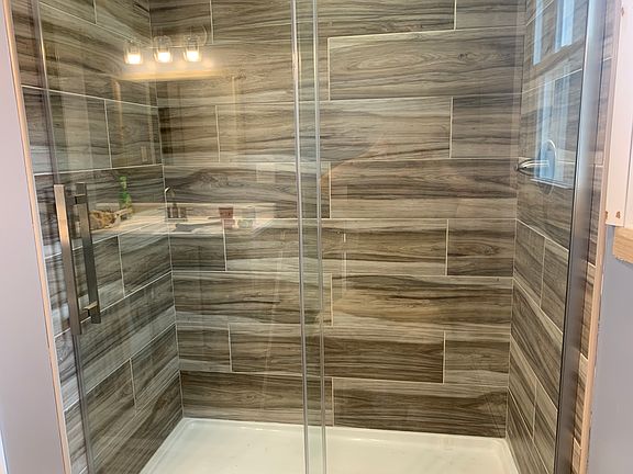 5th image of 224 Mountain Way Floor 2