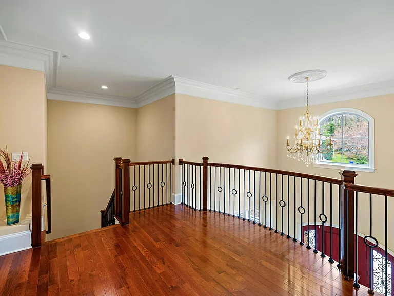 7708 Beech Tree Rd — Photo 30