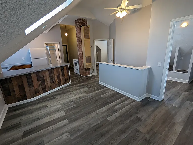 359 Oak St #3 — Photo 1