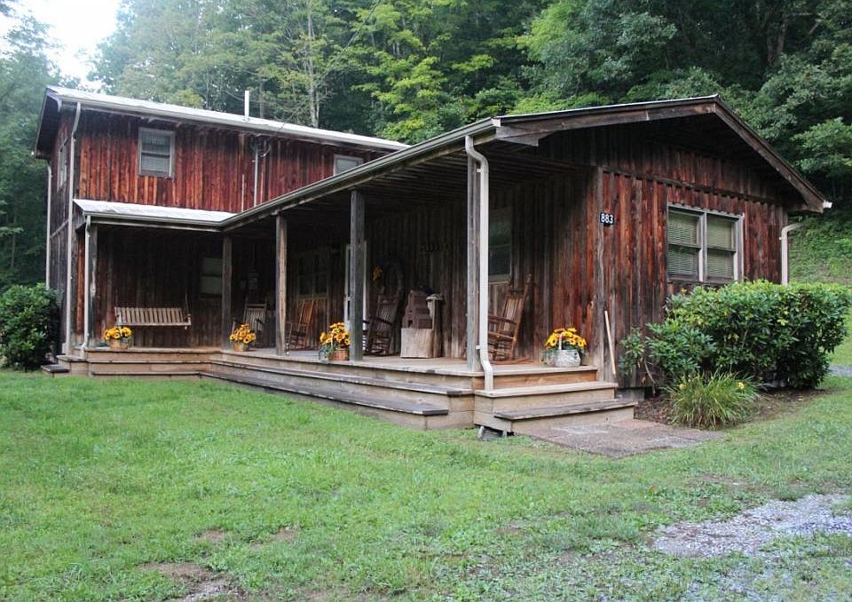 1st image of 883 Homer Ln
