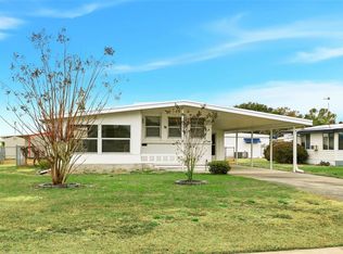 1125 Elkhart Cir, Tavares, FL 32778