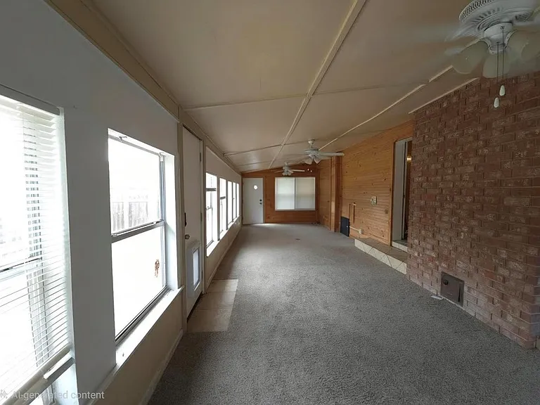 926 Pecan St — Photo 22