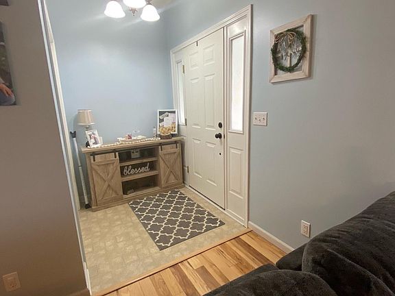 5th image of 4610 Sunset Dr