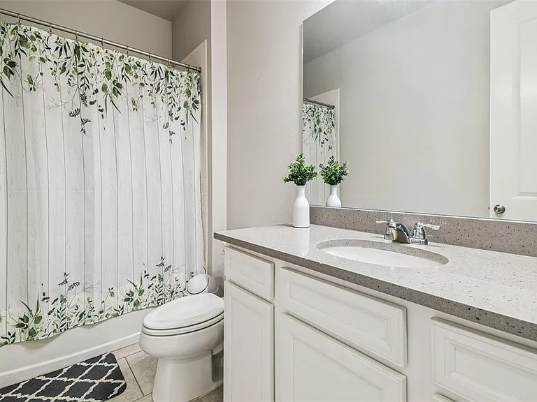 11514 Cedar Valley Dr — Photo 10