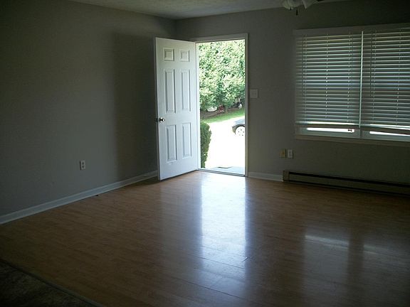 5th image of 301 Ford Ave