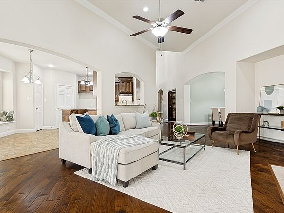 4th image of 5529 Dearborn Ln