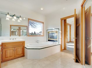 551 E Lockhart Ln, Meridian, ID 83646