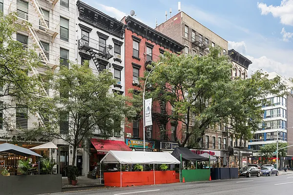 Rented by Douglas Elliman | media 36