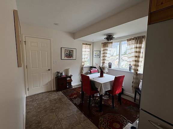 2nd image of 4951 S Naniloa Dr