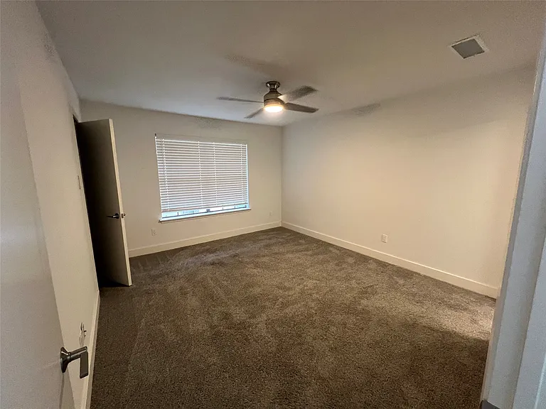 7640 W Greenway Blvd #2C — Photo 8