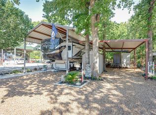 5700 Cattle Barn Ln, Granbury, TX 76049
