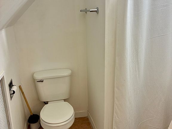 4th image of 3745 W Diversey Ave #3