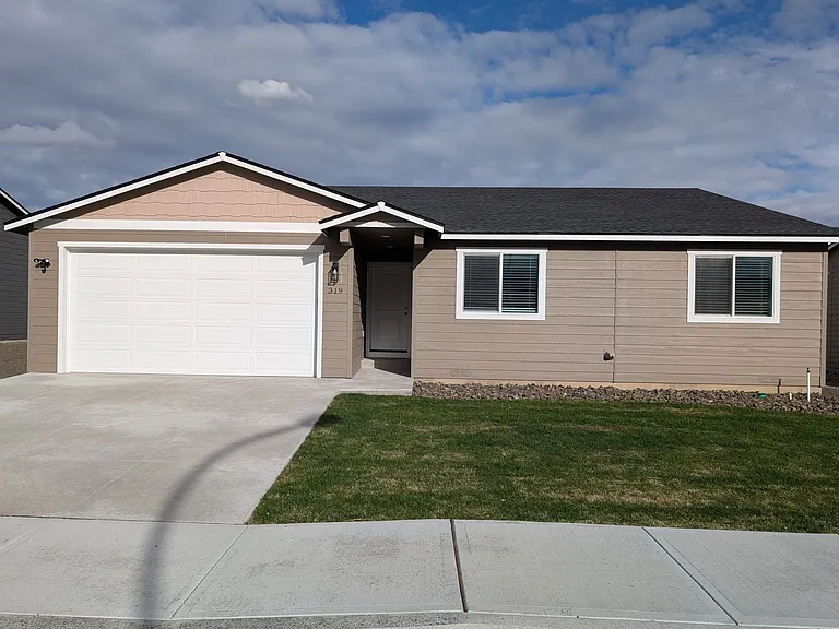 319 S Nevada Ave — Photo 8