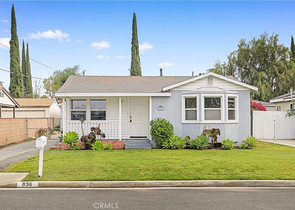 1st image of 836 Random Ln