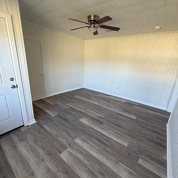 1033 Morrow Ave — Photo 3